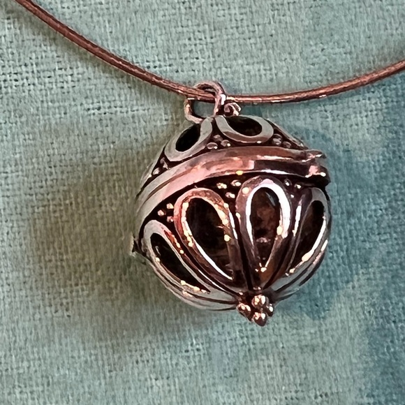 Tiffany chain with birdcage locket - Picture 2 of 8